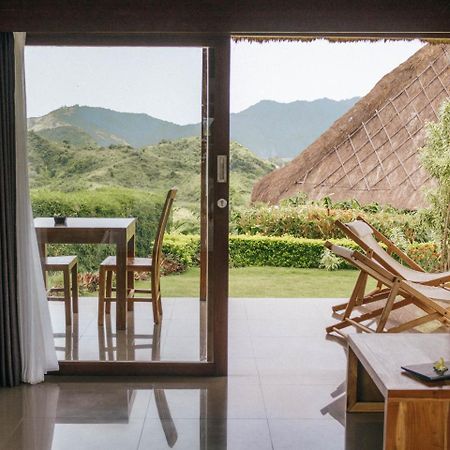 Mawun Raya Resort Kuta  Esterno foto