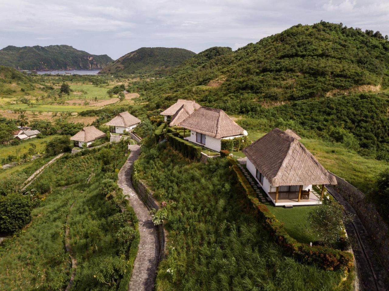 Mawun Raya Resort Kuta  Esterno foto